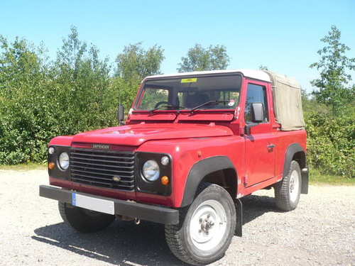 Product picture LAND ROVER DEFENDER 300TDI SERVICE & REPAIR MANUAL - DOWNLOAD!