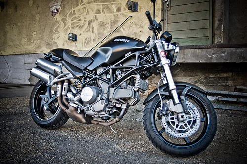 Product picture Ducati Monster S2r 800 Dark Service & Repair Manual (2005 2006 2007) - Download!